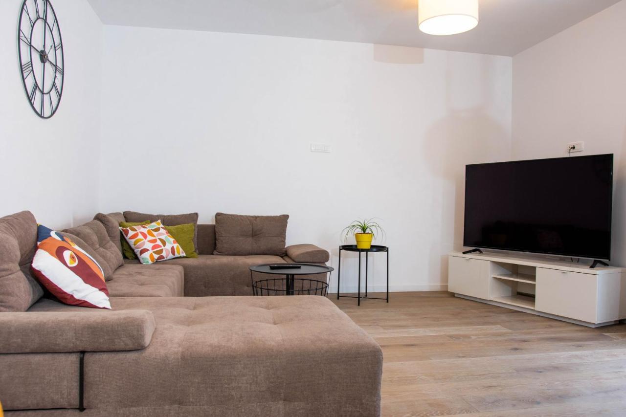 Apartment Ana Каштела Экстерьер фото