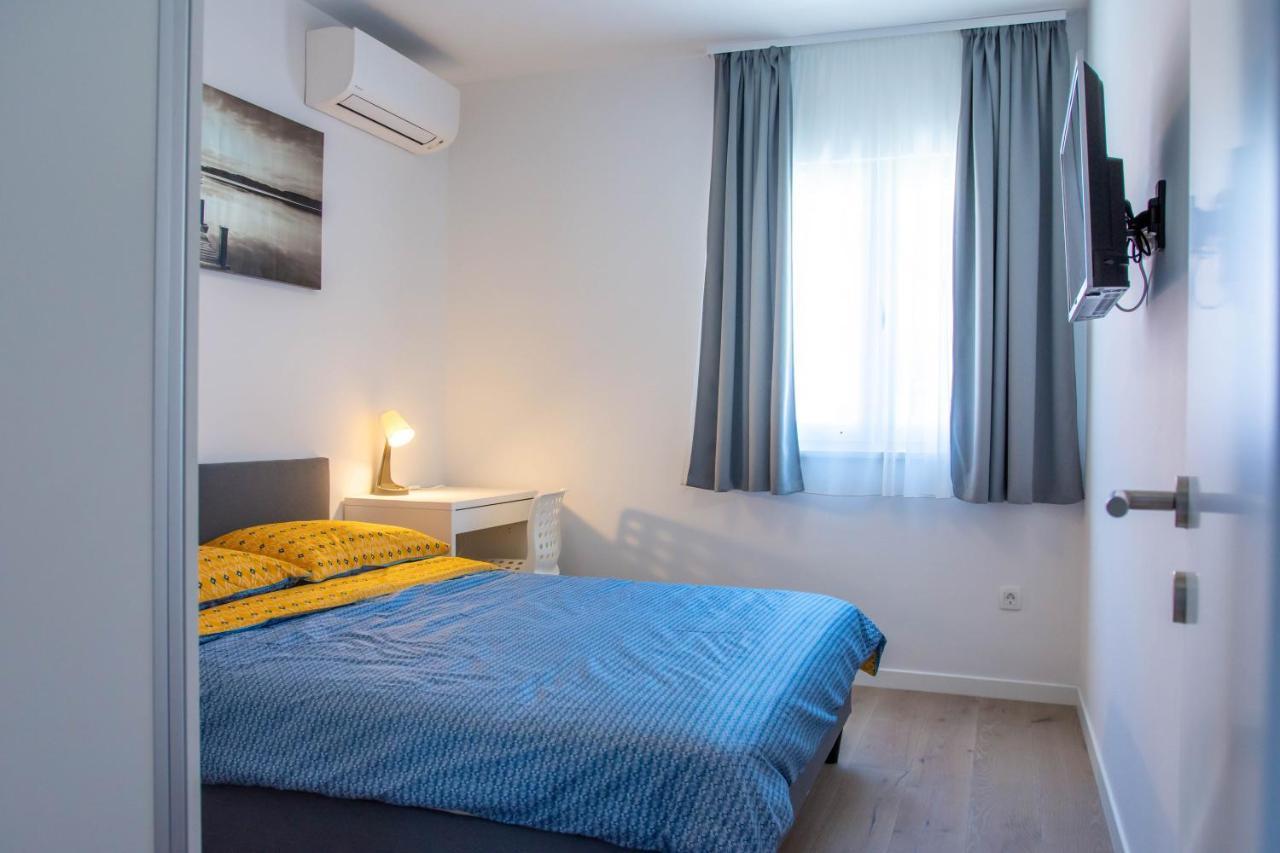 Apartment Ana Каштела Экстерьер фото