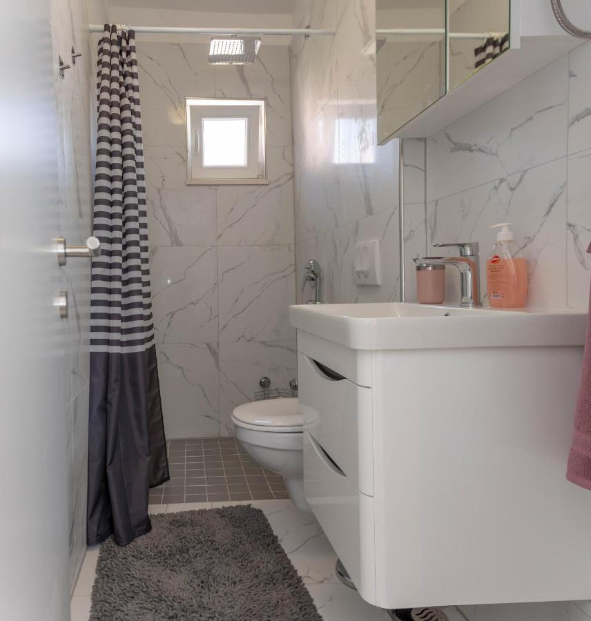Apartment Ana Каштела Экстерьер фото
