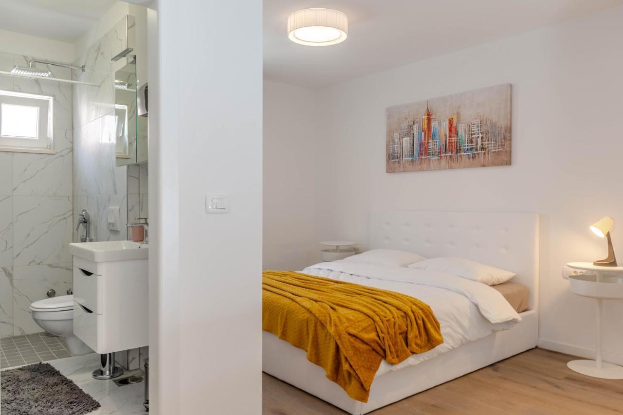 Apartment Ana Каштела Экстерьер фото