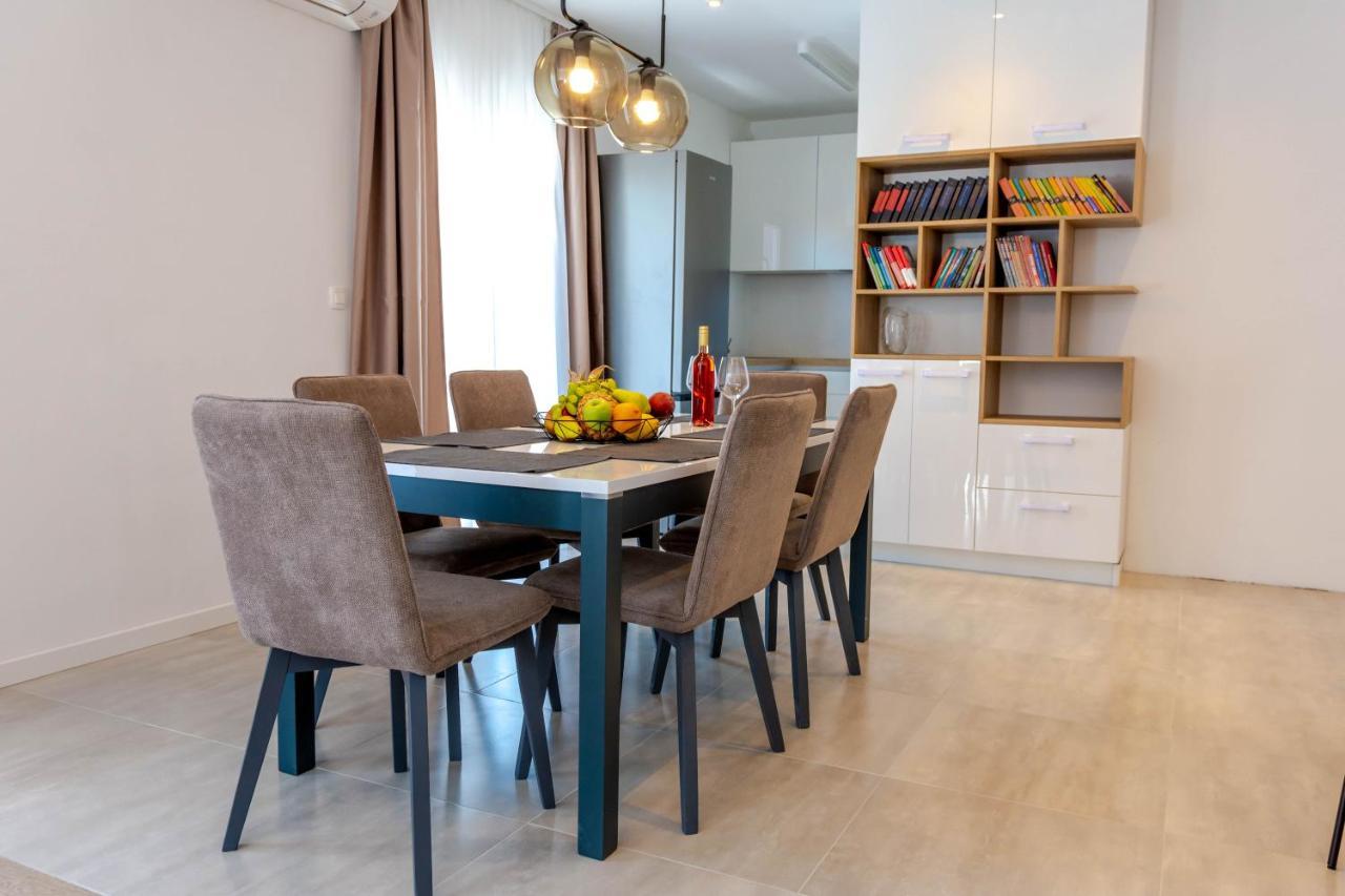 Apartment Ana Каштела Экстерьер фото
